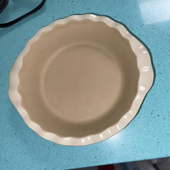 Pampered Chef Pie Plate Pan 9 Inch Fluted Deep Dish New Traditions Stoneware - Picture 1 of 8